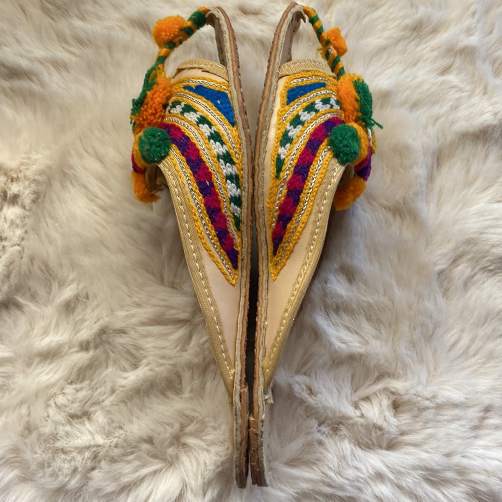 Pom Pom Embroidered Leather Indian Sandals - Picture 10 of 14